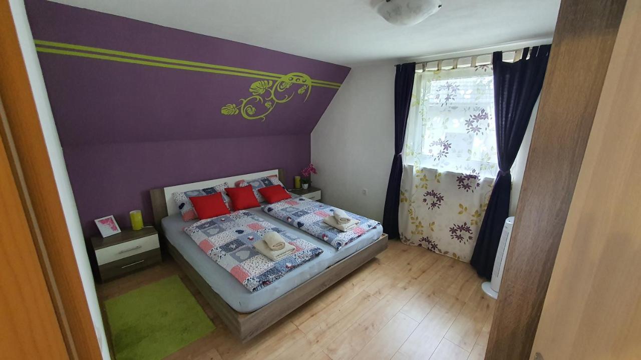 Apartment Tijana Nomenj ภายนอก รูปภาพ